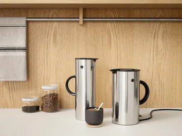 EM77 vedenkeitin 1,5 l - Teräs - Stelton