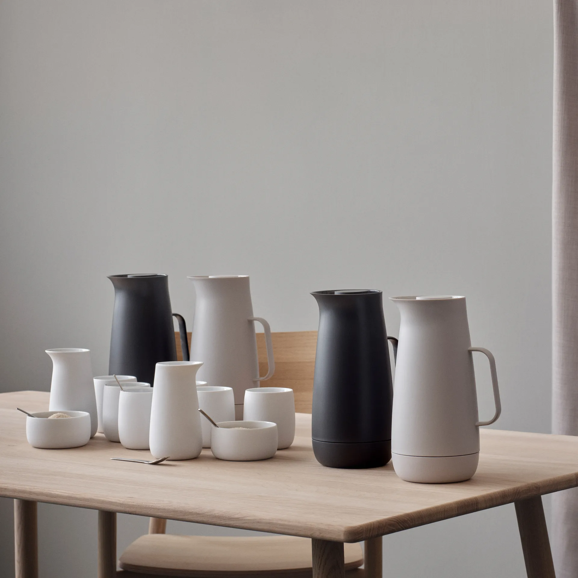 Foster termoskannu, muovi 1 L, Light grey Stelton