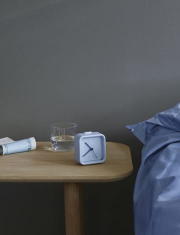 Okiru herätyskello - Light blue - Stelton