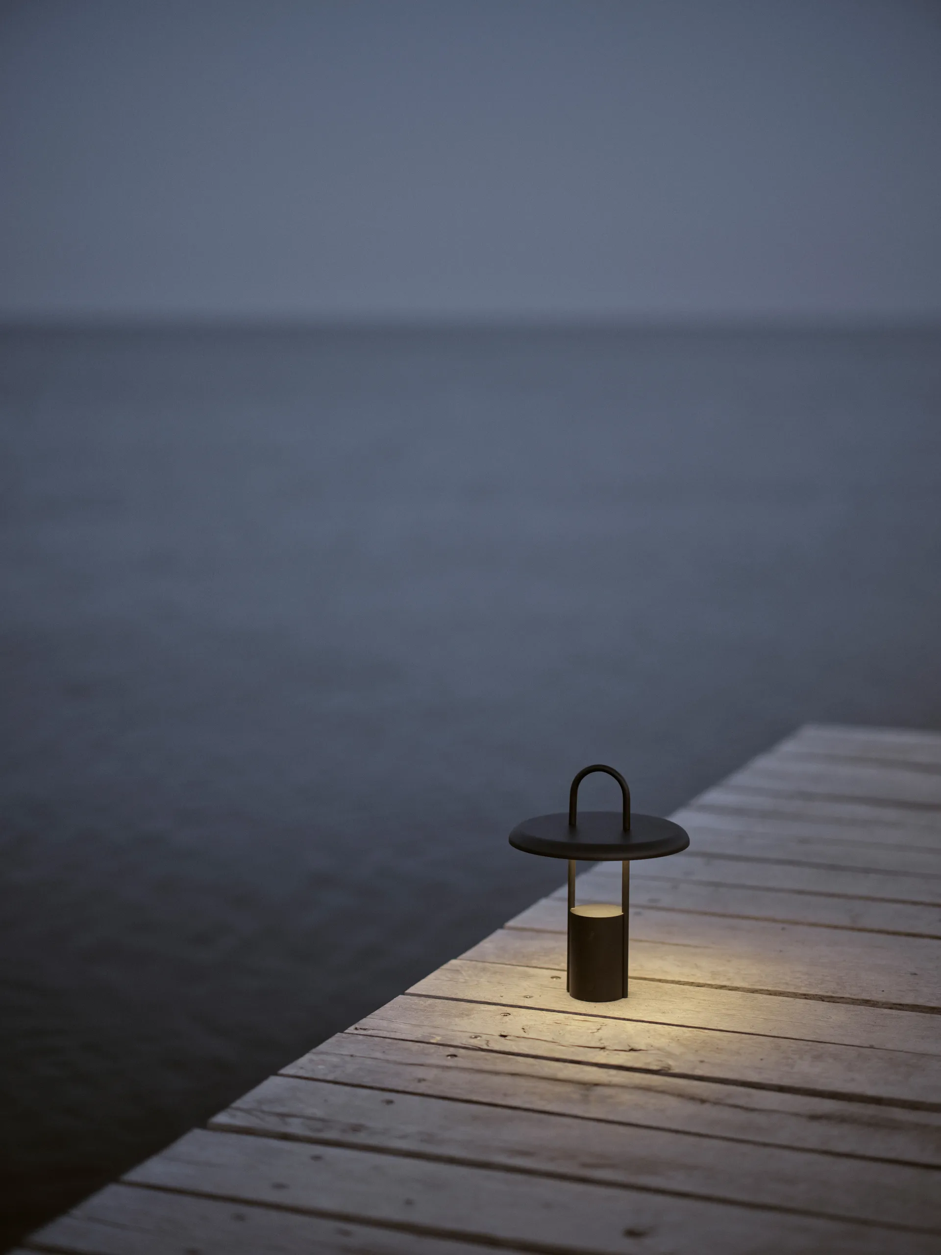 Pier LED-valaisin kannettava 25 cm, Black Stelton