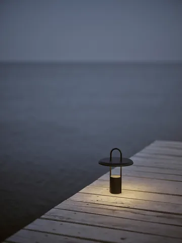 Pier LED-valaisin kannettava 25 cm - Black - Stelton