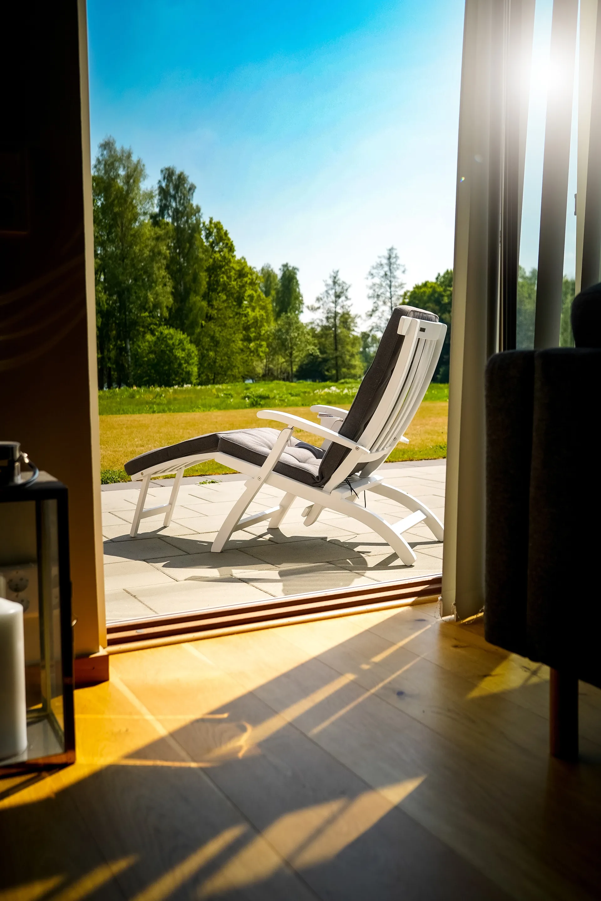 Lobby kansituoli, Sisältää tarjottimen ja sadesuojan Stockamöllan