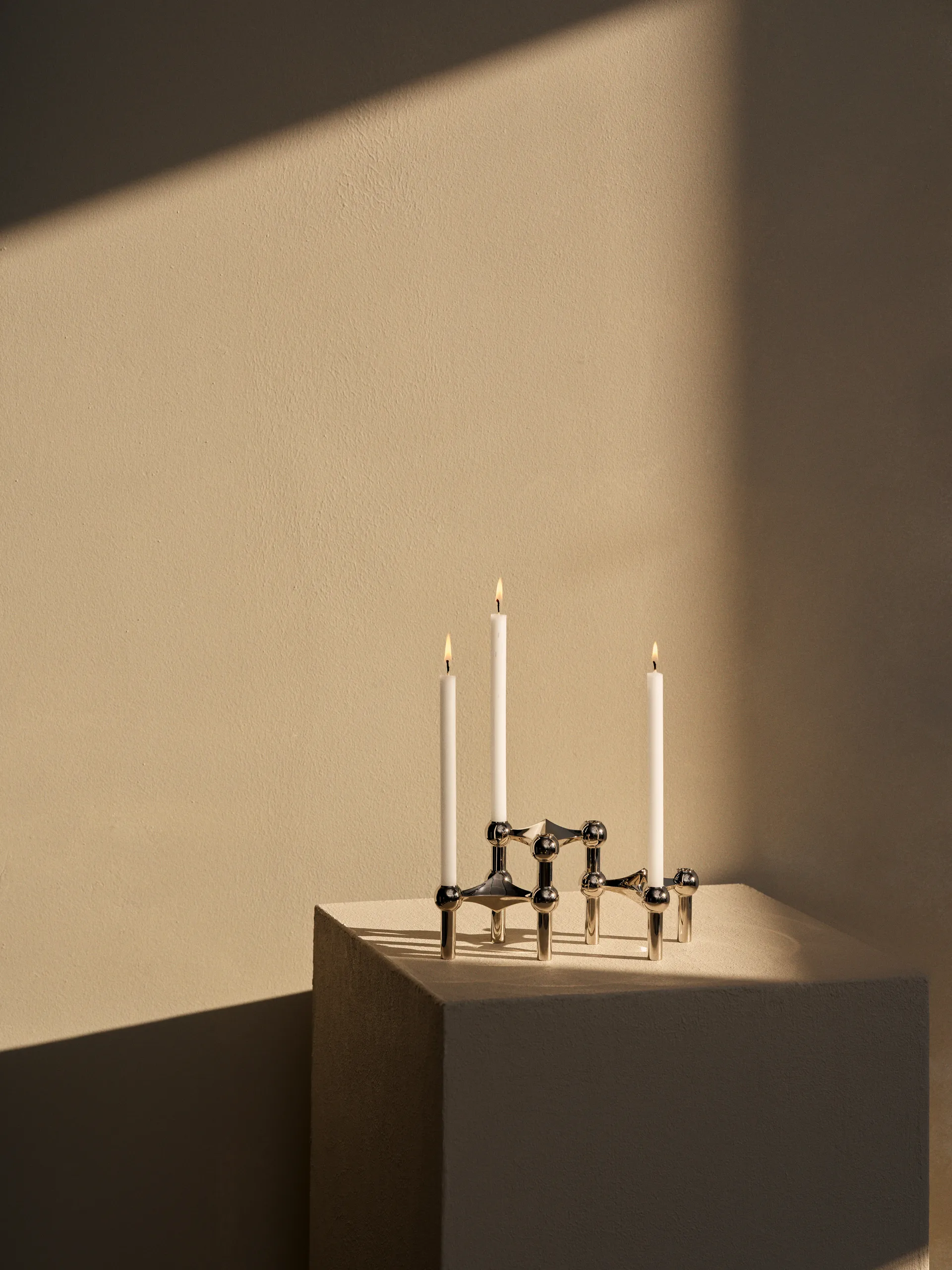 Nagel parafiinikynttilä 12 kpl, valkoinen STOFF Nagel