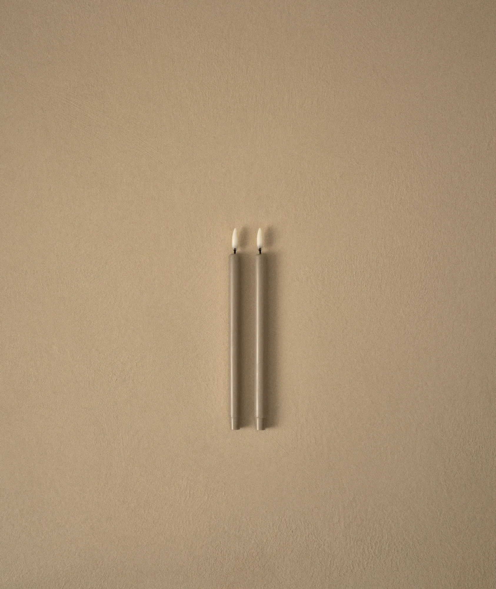 STOFF Nagel LED-kynttilä by Uyuni Lighting, 2-pakkaus, Sand STOFF Nagel