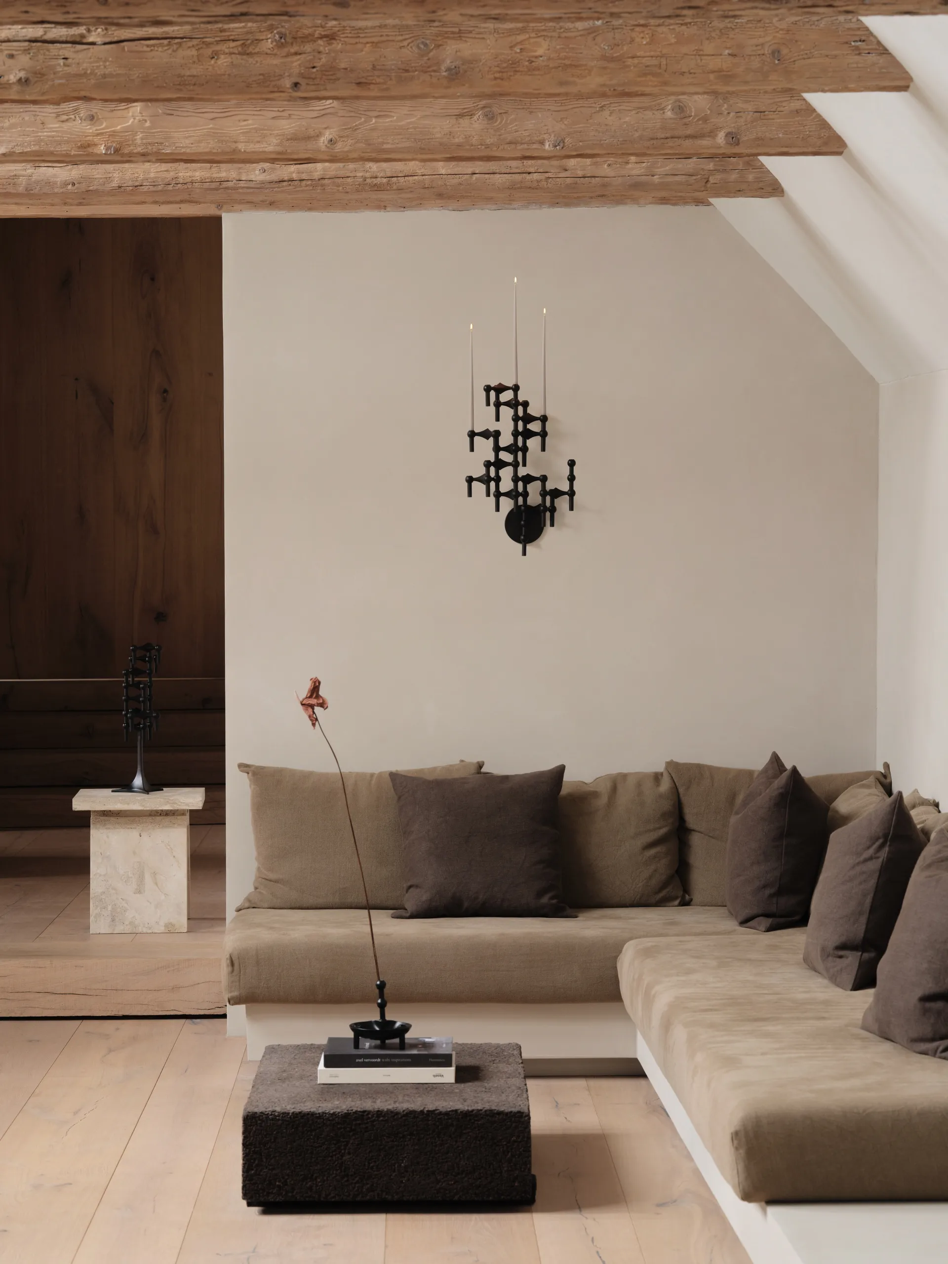 STOFF Nagel maljakko, Musta STOFF Nagel