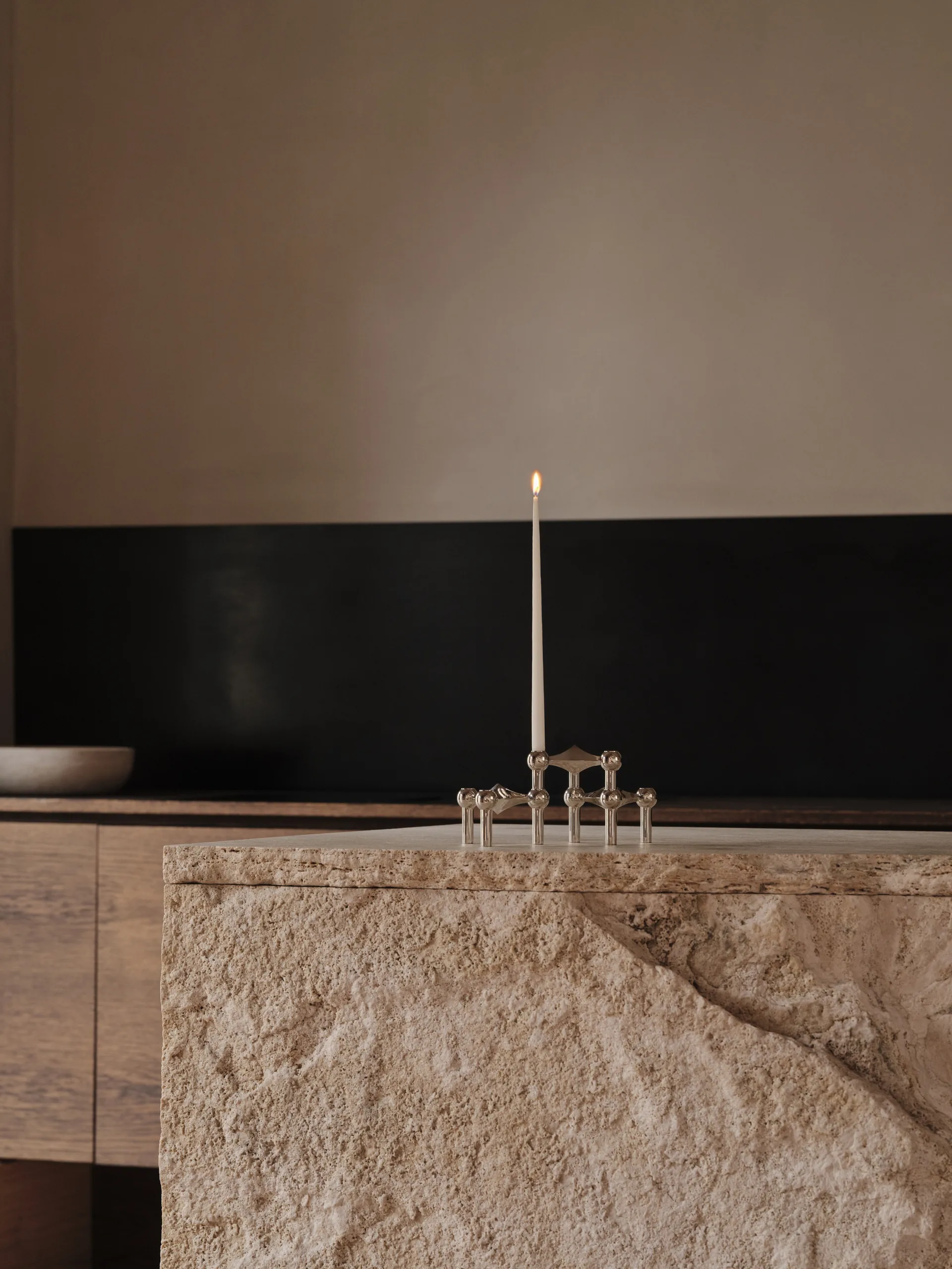 STOFF Nagel kynttilänjalka 3-pakkaus + kynttilät 12-pakkaus STOFF