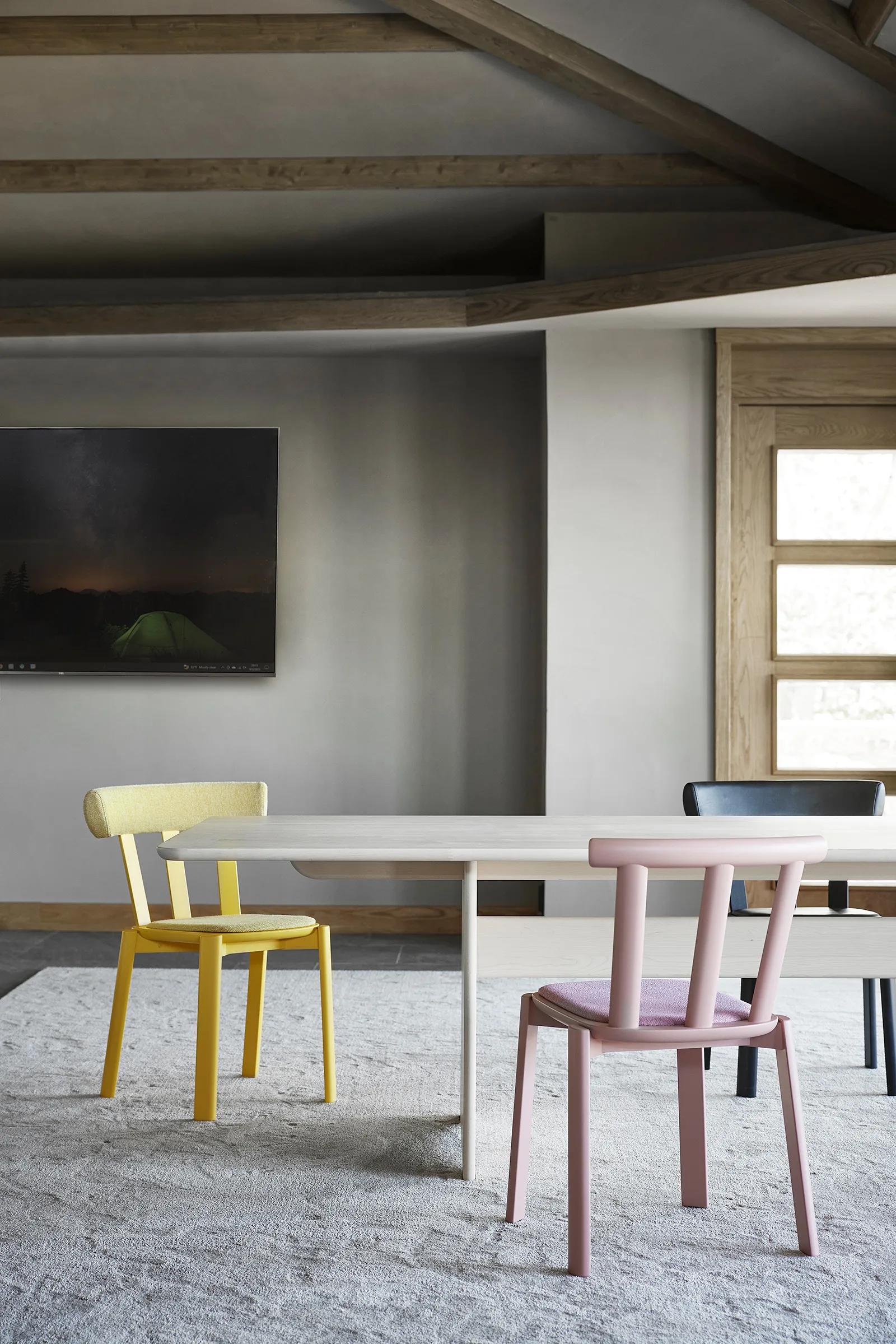 Alt pöytä 320x110 cm koivu., Kevyt mattalakkaus Stolab