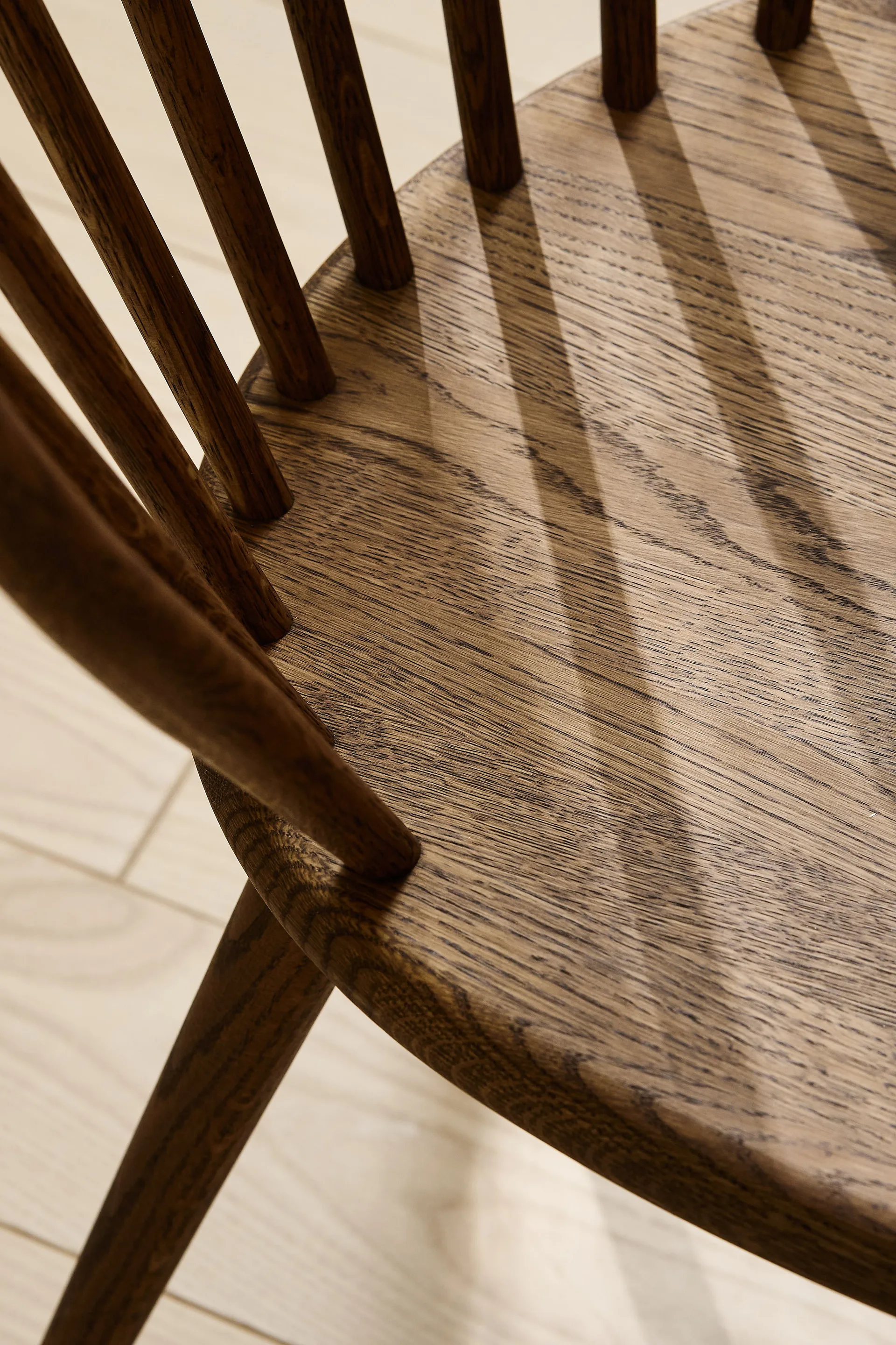 Miss Holly -tuoli Special Edition, Tammi Chocolat öljy Stolab