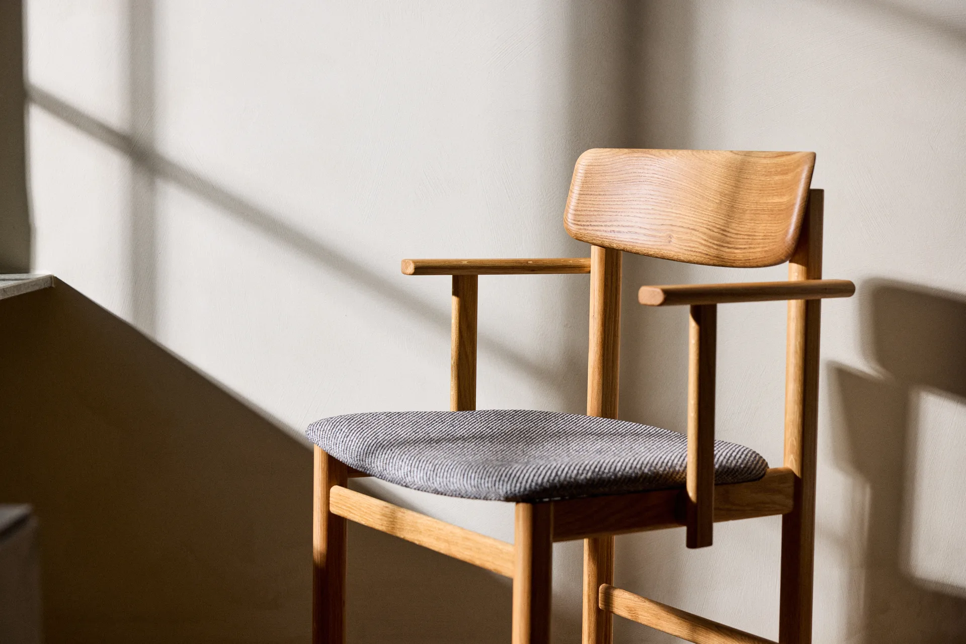 Pal käsinojallinen tuoli, Tammi luonnollinen öljy-Tornado V3576 Stolab