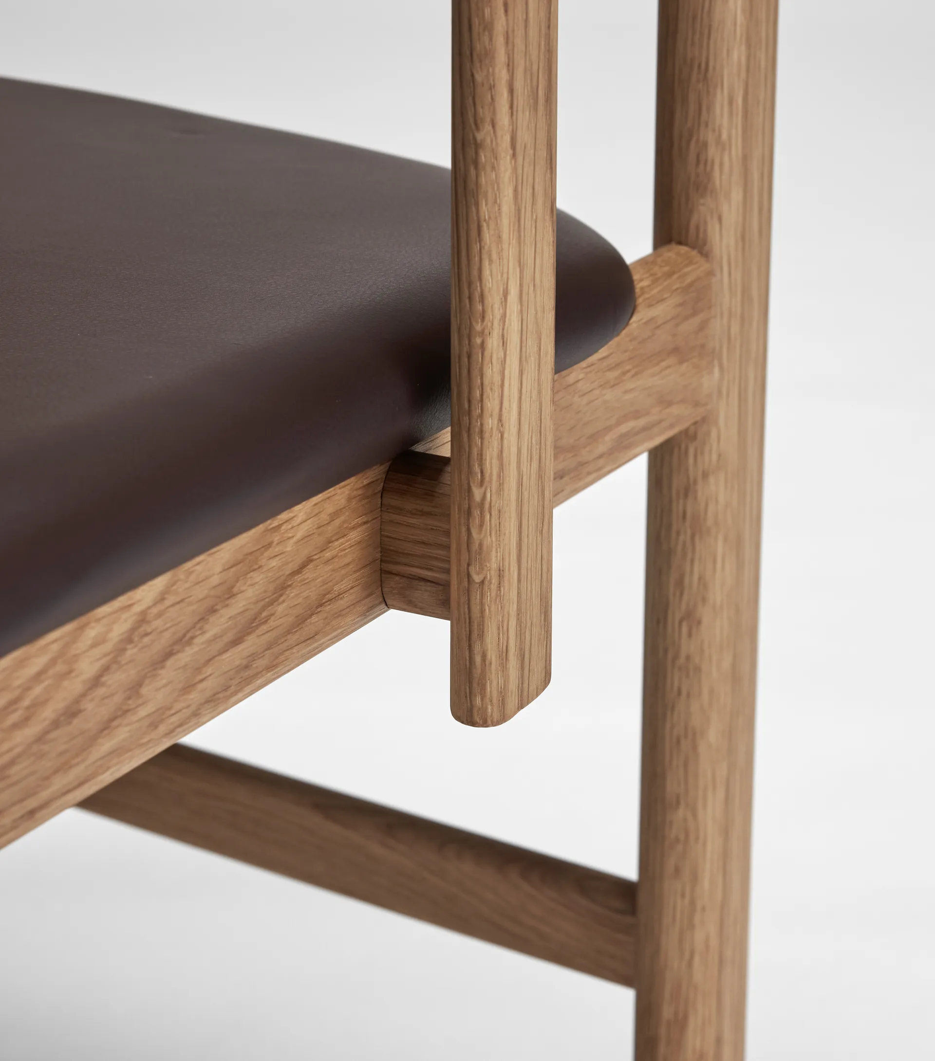 Pal käsinojallinen tuoli, Tammi luonnonöljy-Elmosoft 93129 Stolab