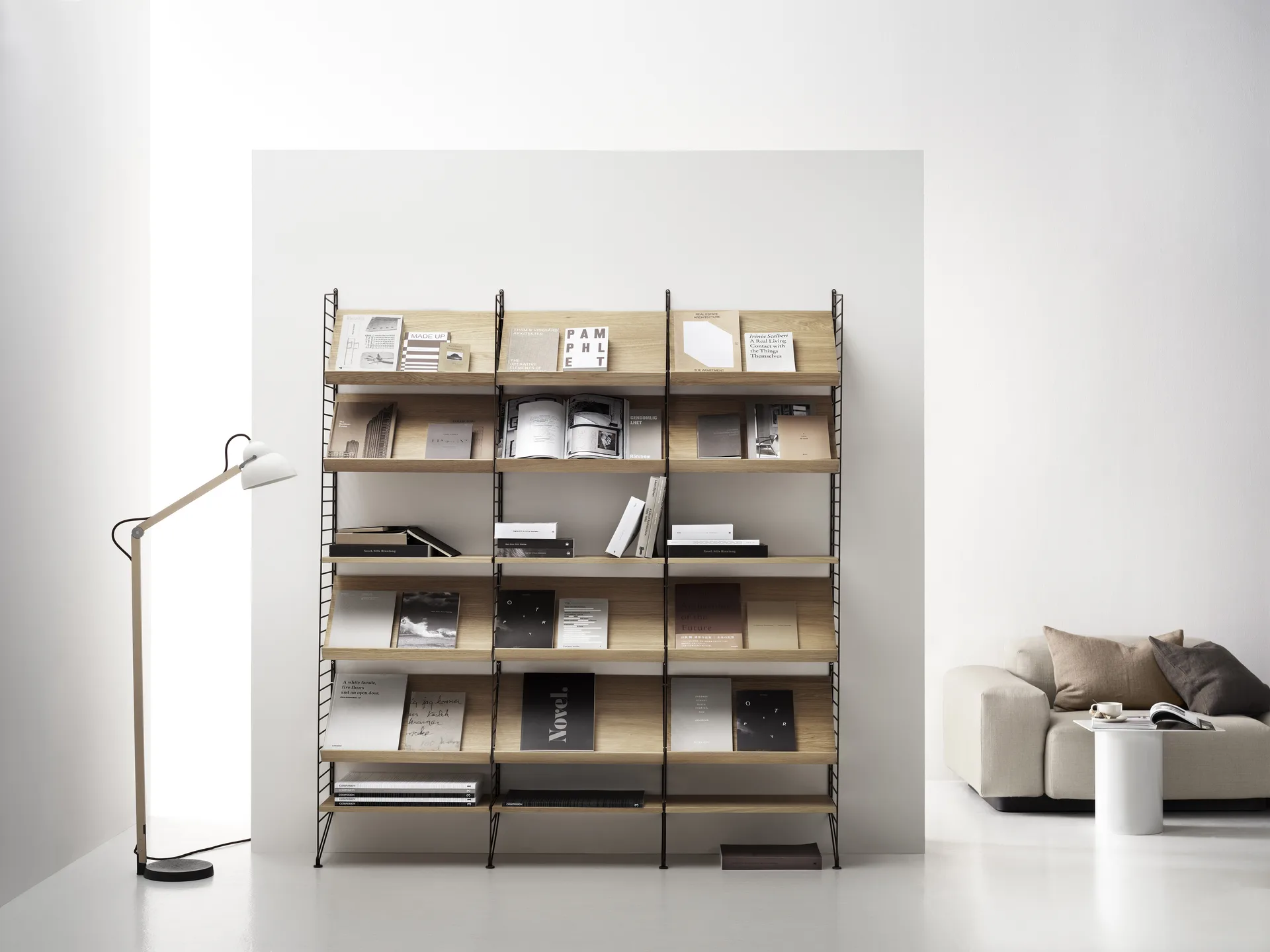 String lehtihylly puu, tammi, 58x30 cm String