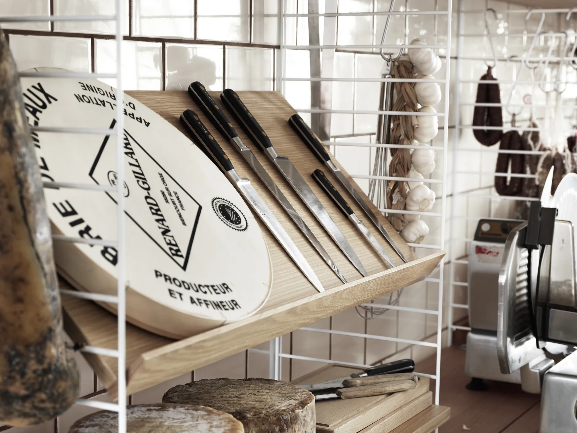 String lehtihylly puu, tammi, 78x30 cm String