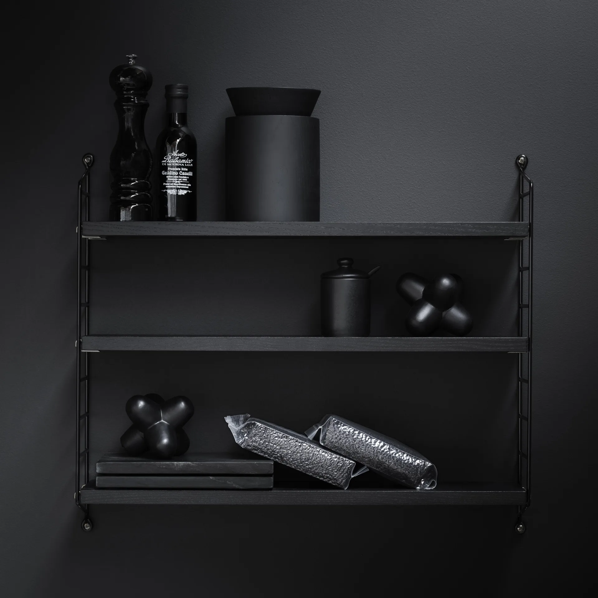 String Pocket -hylly mustapetsattu saarni, mustapetsattu saarni String