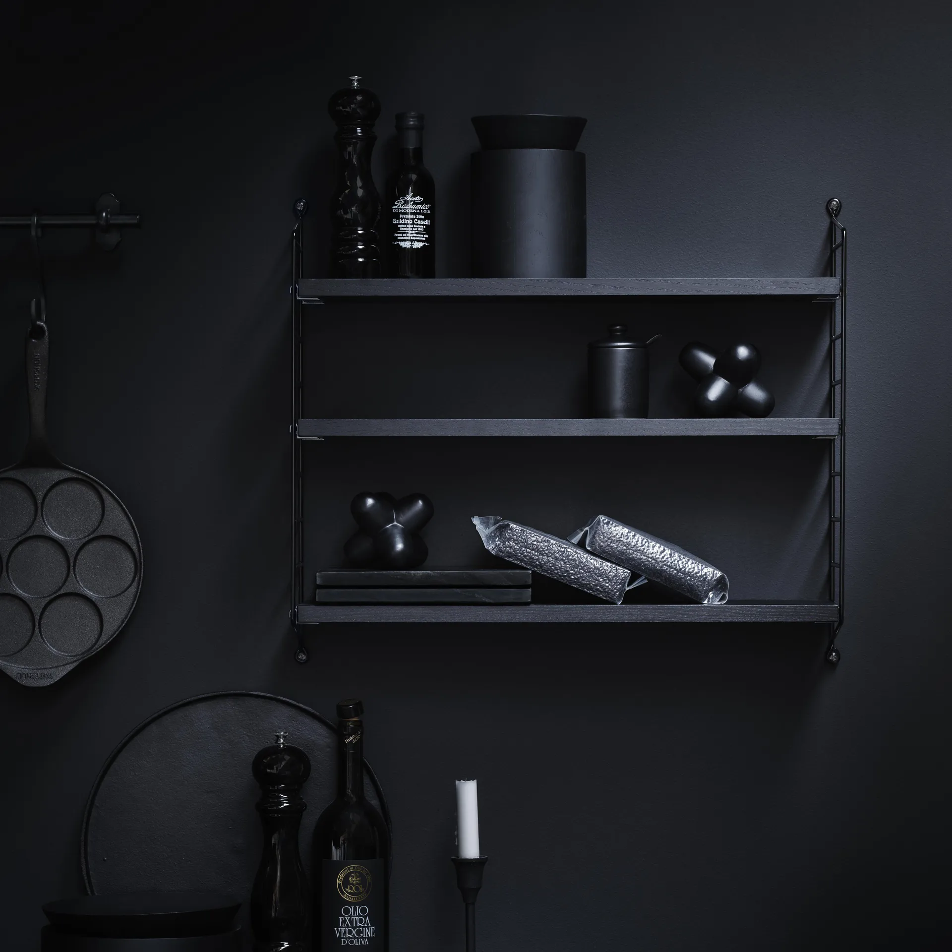 String Pocket -hylly mustapetsattu saarni, mustapetsattu saarni String