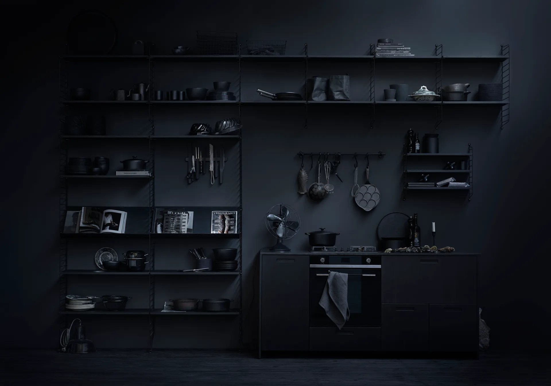 String seinäpääty, musta, 75x30 cm, 1 kpl String