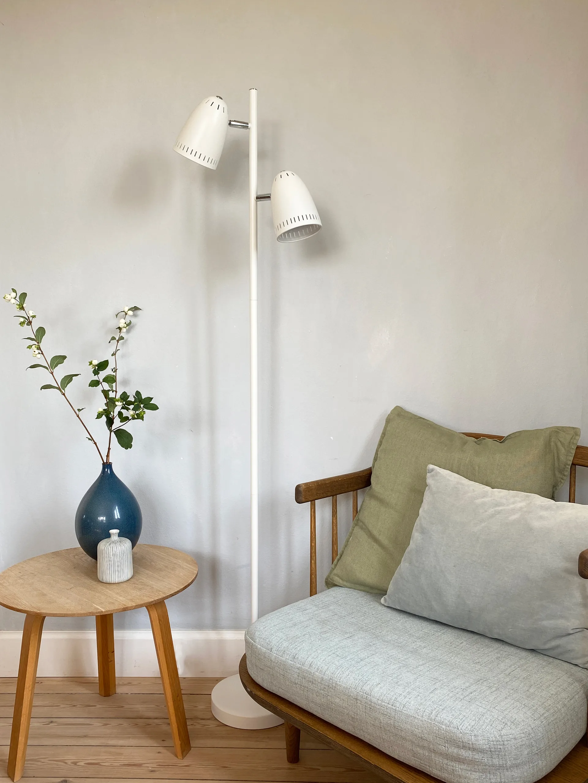 Dynamo Twin lattiavalaisin, Whisper White Superliving