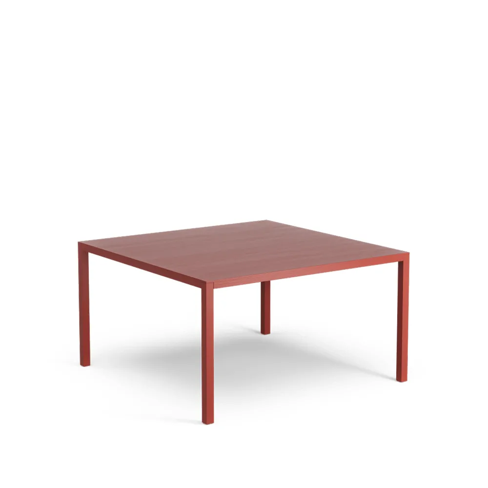 Bespoke loungepöytä, Oxide red, lakattu tammi, k. 55 cm Swedese