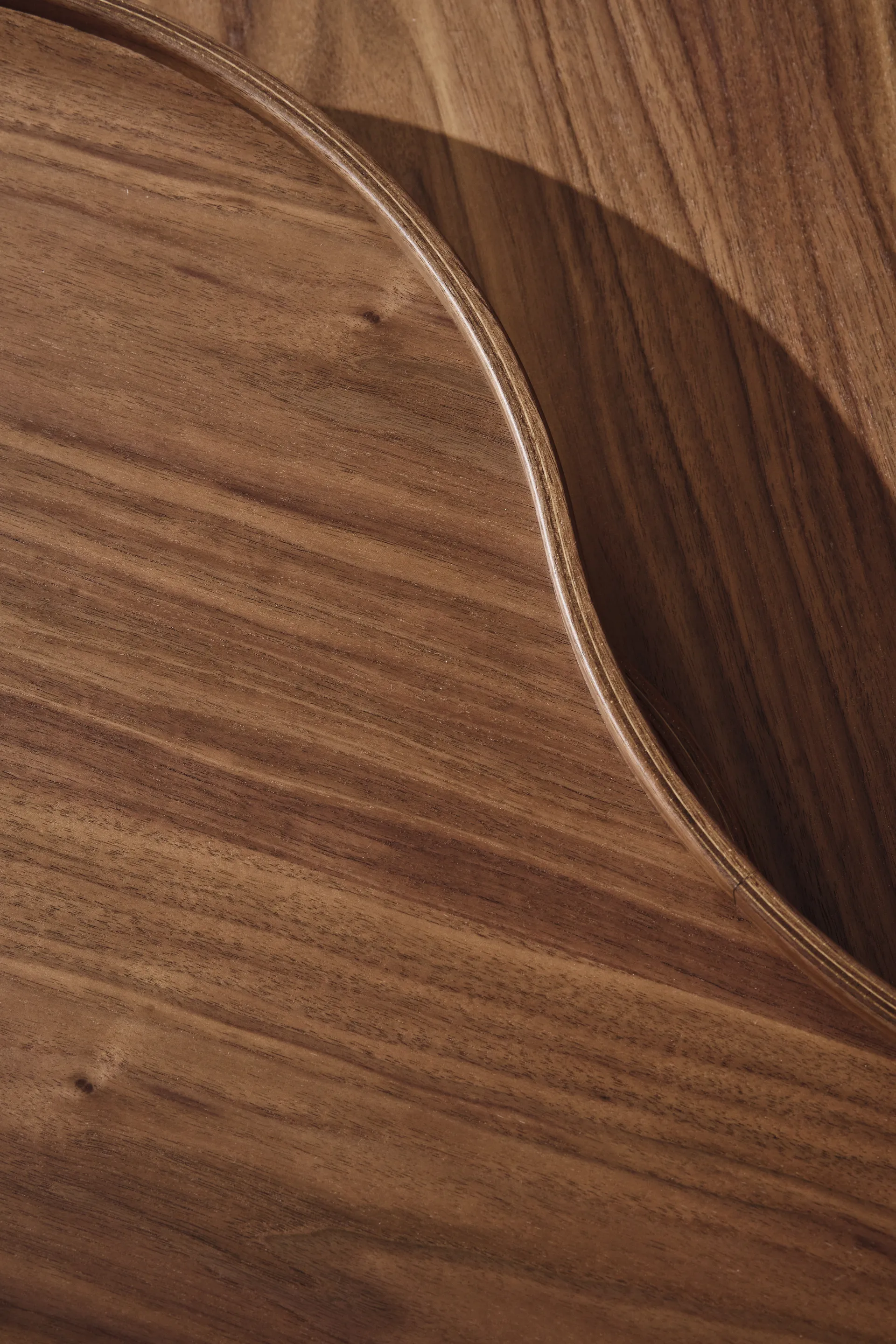 Flower mono pöytä Special Edition 107x114 cm, H39 cm-lakattu pähkinä-kromattu teräs Swedese