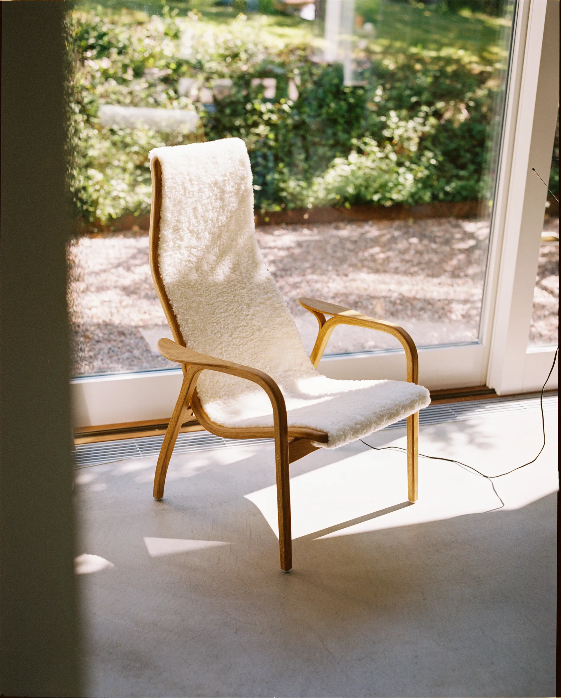 Lamino nojatuoli öljytty tammi/lampaannahka, Offwhite (valkoinen) Swedese