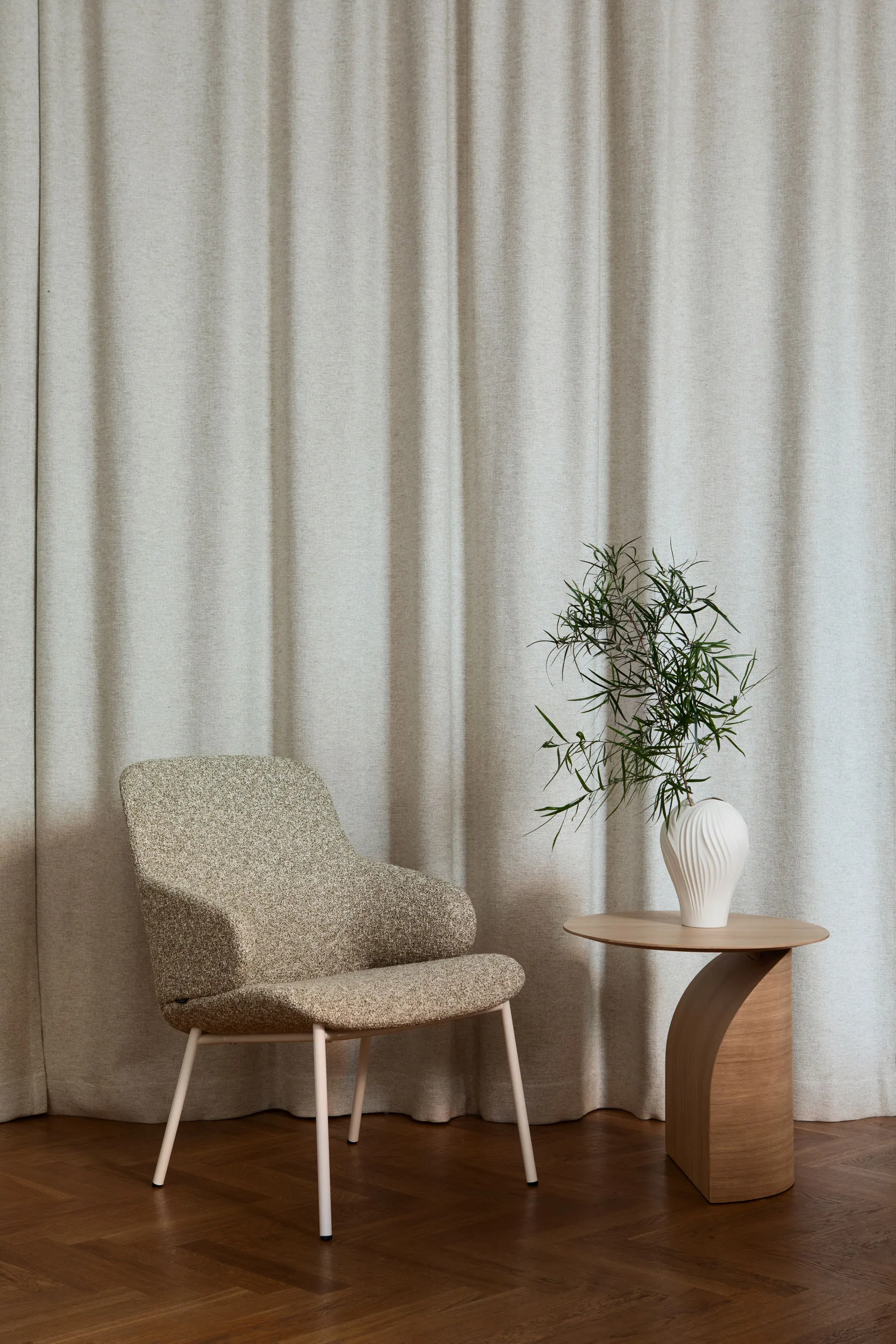 Savoa pöytä K50 cm, Tammi valkopigmentoitu Swedese