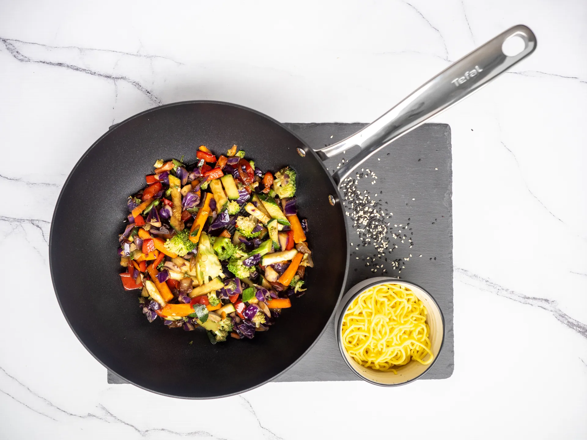 Unlimited Premium -wokkipannu, 28 cm  Tefal