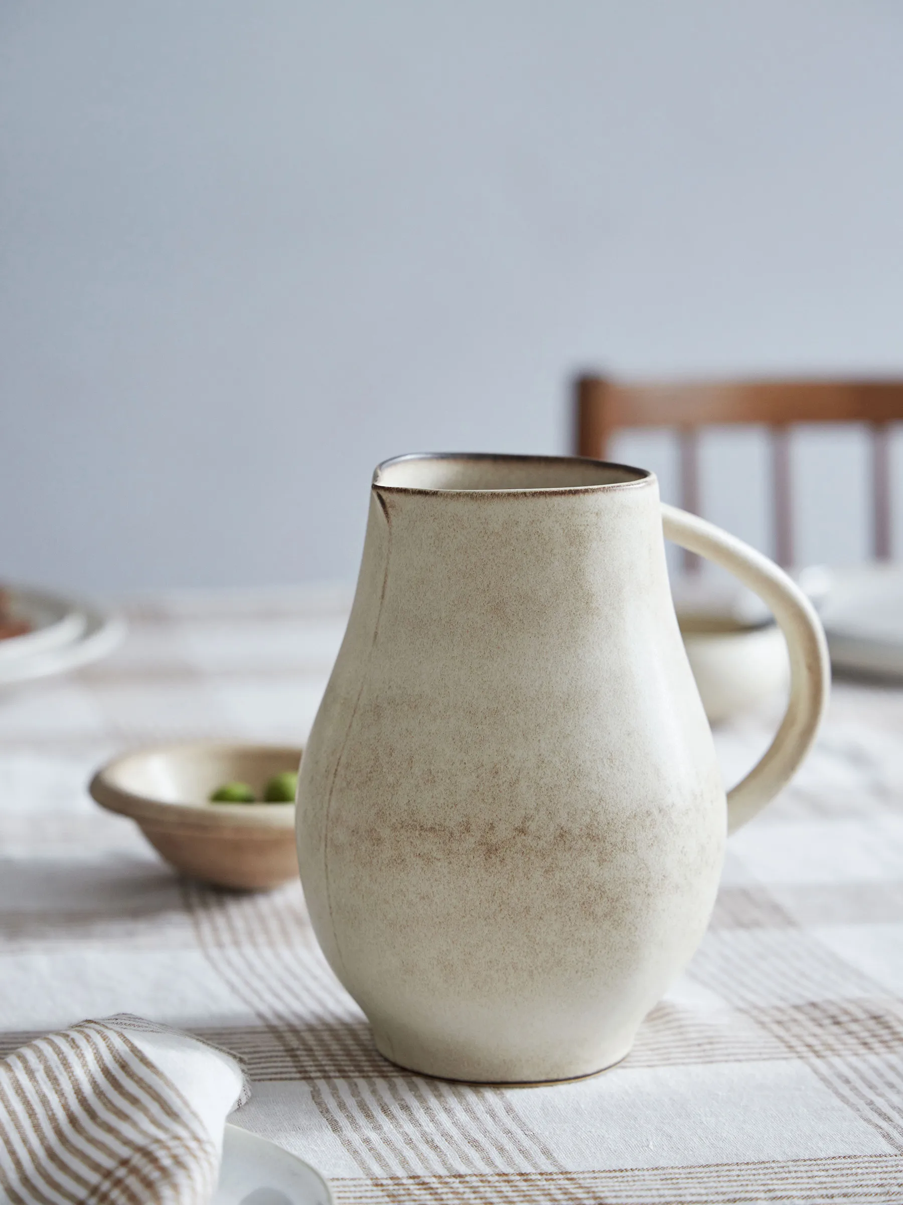 Elba kannu, Hiekanbeige, 1,7 l Tell Me More