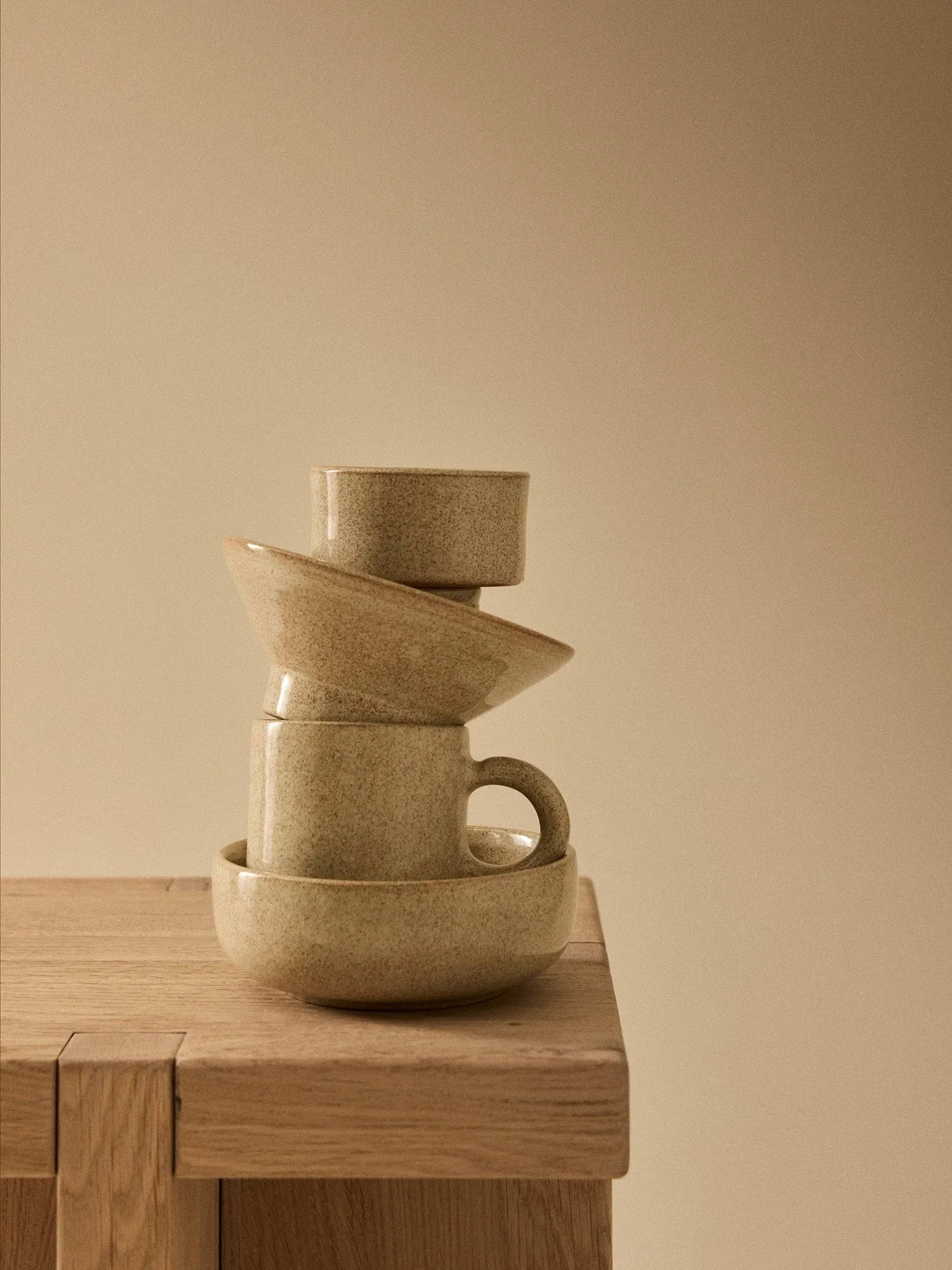 Elio kuppi, Beige pilkullinen, 35 cl Tell Me More