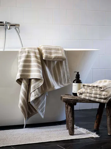 Ellie kylpyhuonematto - Liina, 50x70 cm - Tell Me More