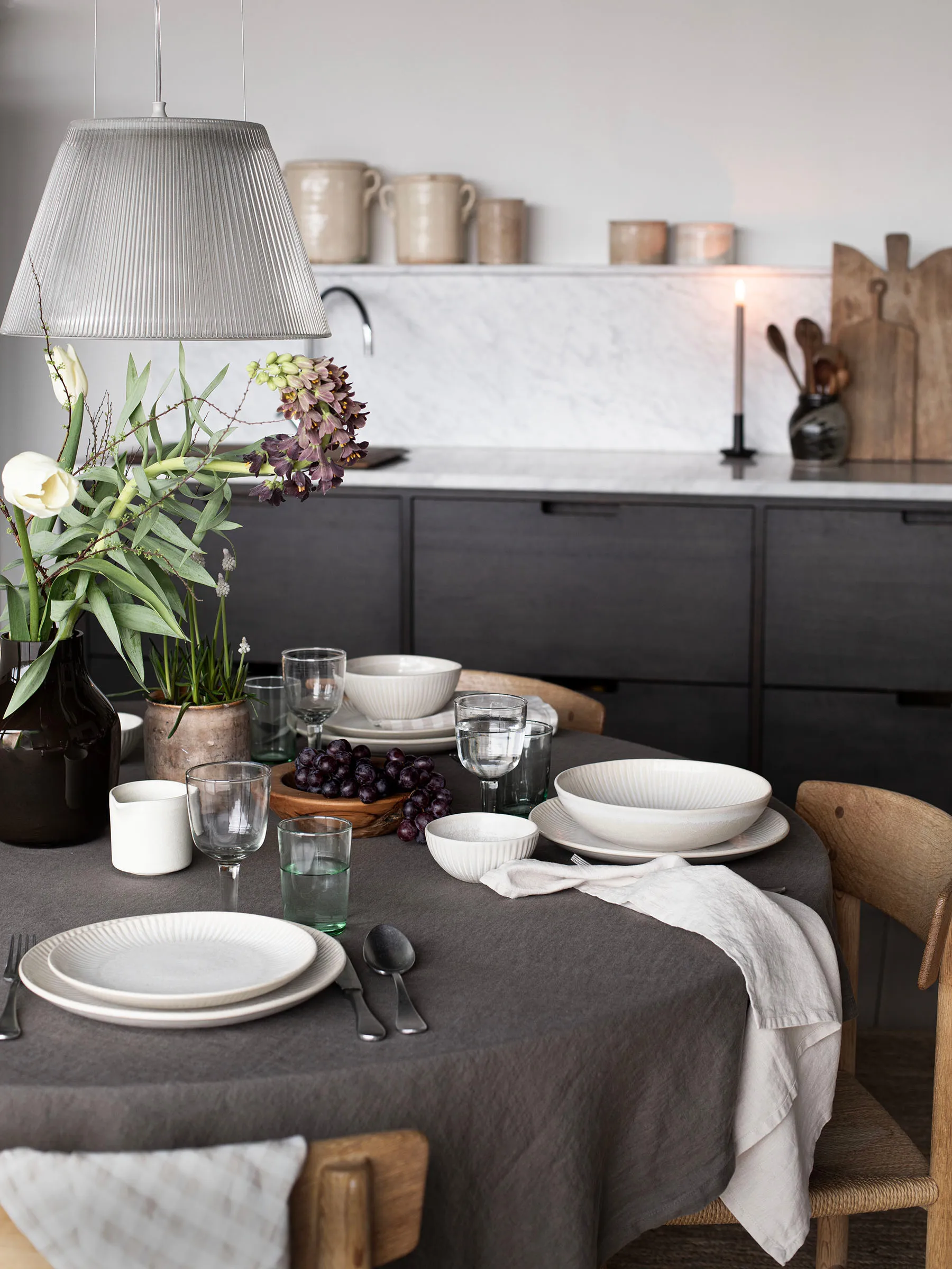 Granada lautanen Ø26,5 cm, Cremevit-beige Tell Me More