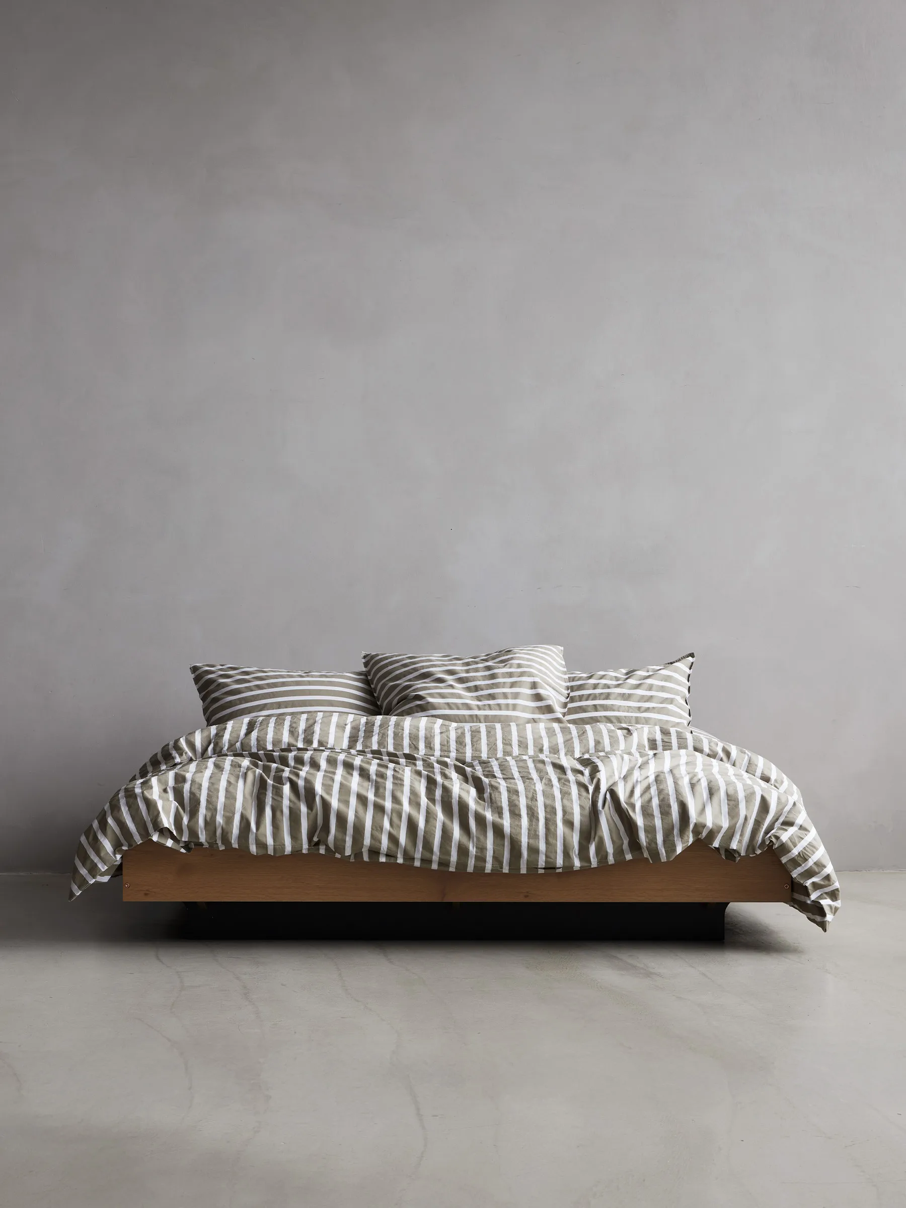 Tell Me More raidallinen pussilakana puuvilla
, Oliivi, 220x220 cm Tell Me More