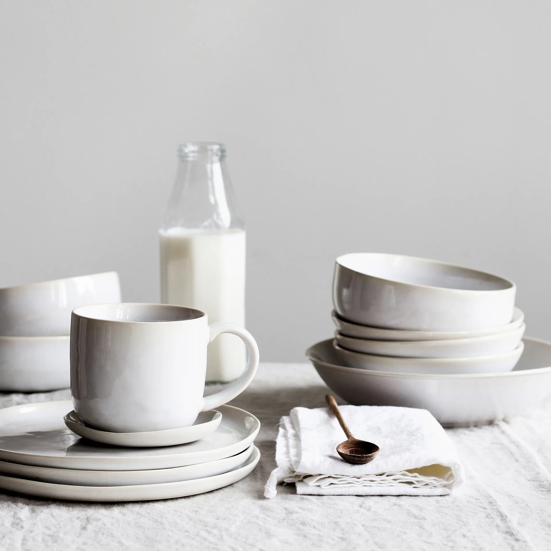 Vince kulho, S, Valkoinen Tell Me More