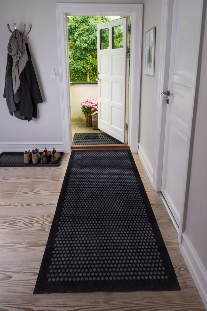 Dots käytävämatto, Black, 90 x 200 cm tica copenhagen