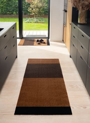 Stripes ovimatto vaakasuuntainen - Cognac-dark brown-black, 60x90 cm - tica copenhagen