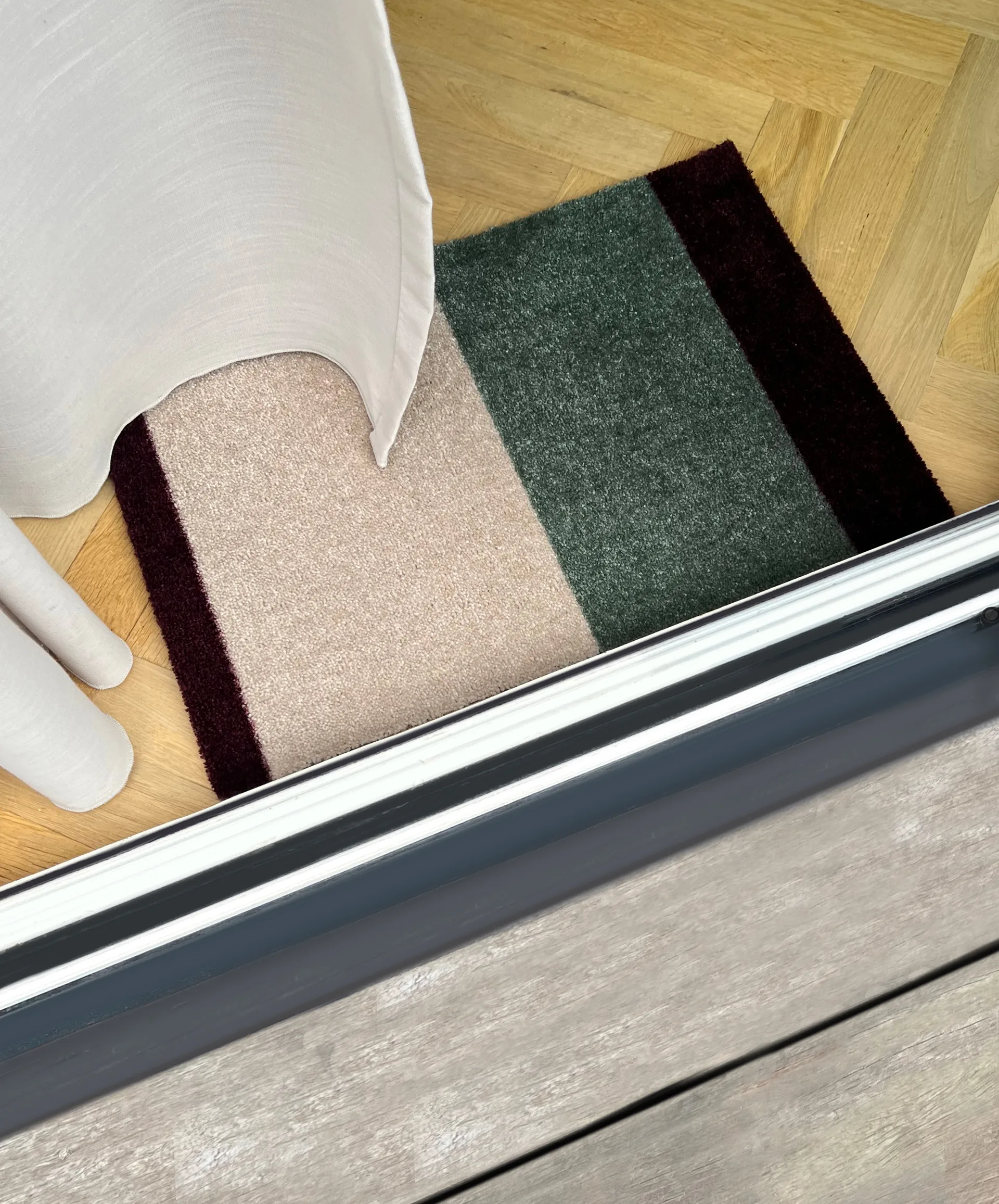 Stripes ovimatto vaakasuuntainen, Green-ivory-bordeaux, 40x60 cm tica copenhagen