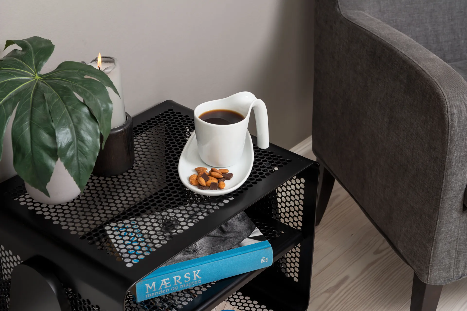 Tica hylly small, Black tica copenhagen