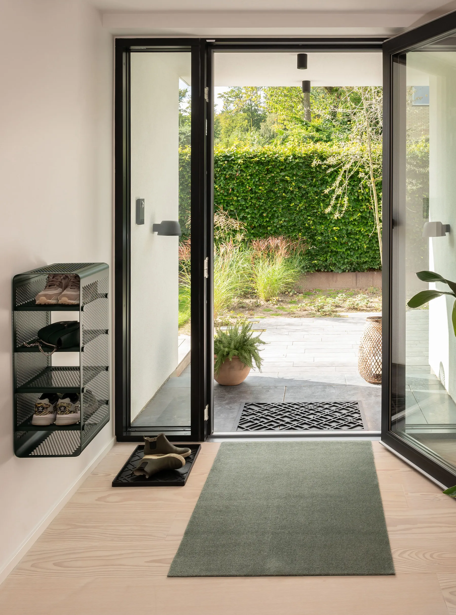 Tica Rack Wall large seinähylly, Dark green tica copenhagen