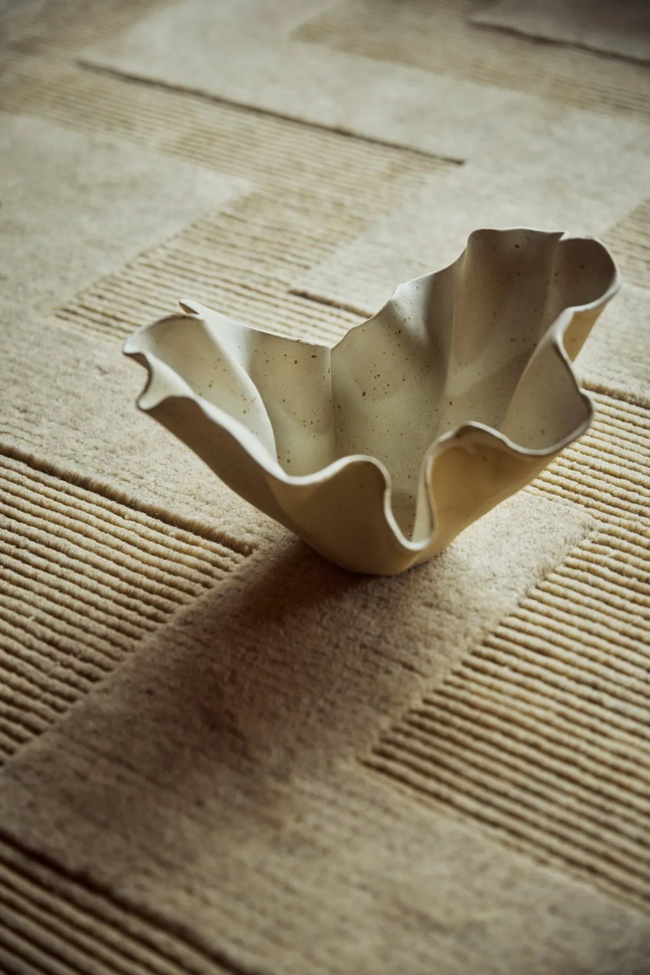 Amnell veistos, Beige, 29x18 cm Tinted