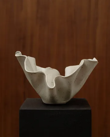 Amnell veistos - Beige, 29x18 cm - Tinted