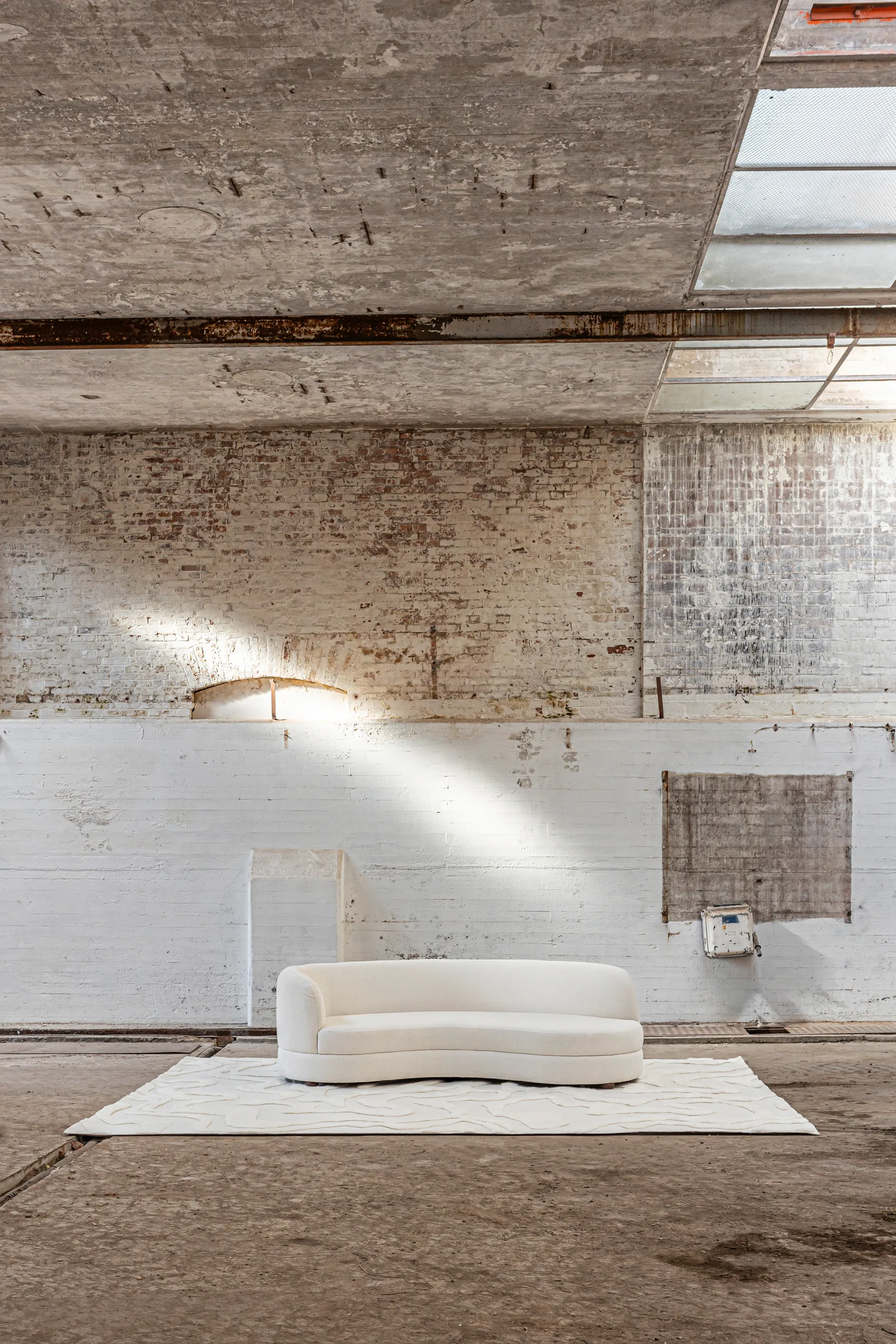 Delon sohva, Bouclé off-white Tinted