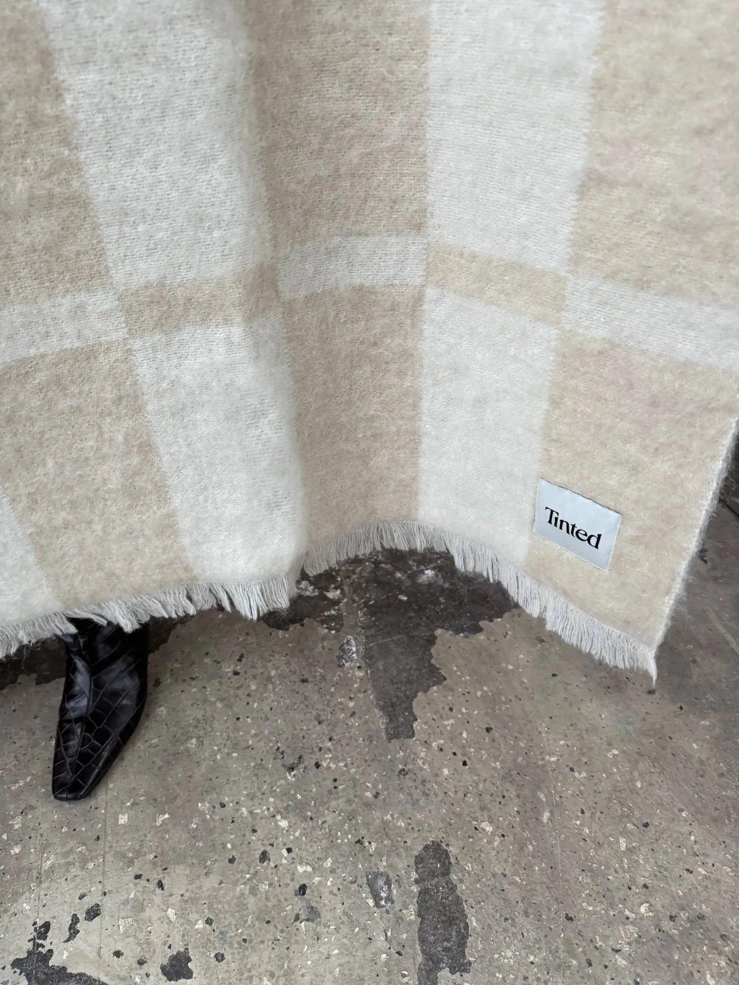 Hallin mohairviltti, Beige-off white, 130×170 cm Tinted