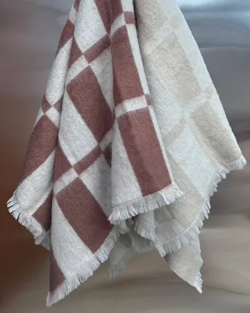 Hallin mohairviltti - Off white-ruoste, 130x170 cm - Tinted