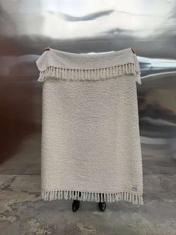 Janzen bouclé viltti - Solid off white-natural, 130x170 cm - Tinted
