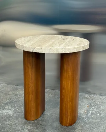 Vikman sivupöytä - Tammi beige travertiini - Tinted