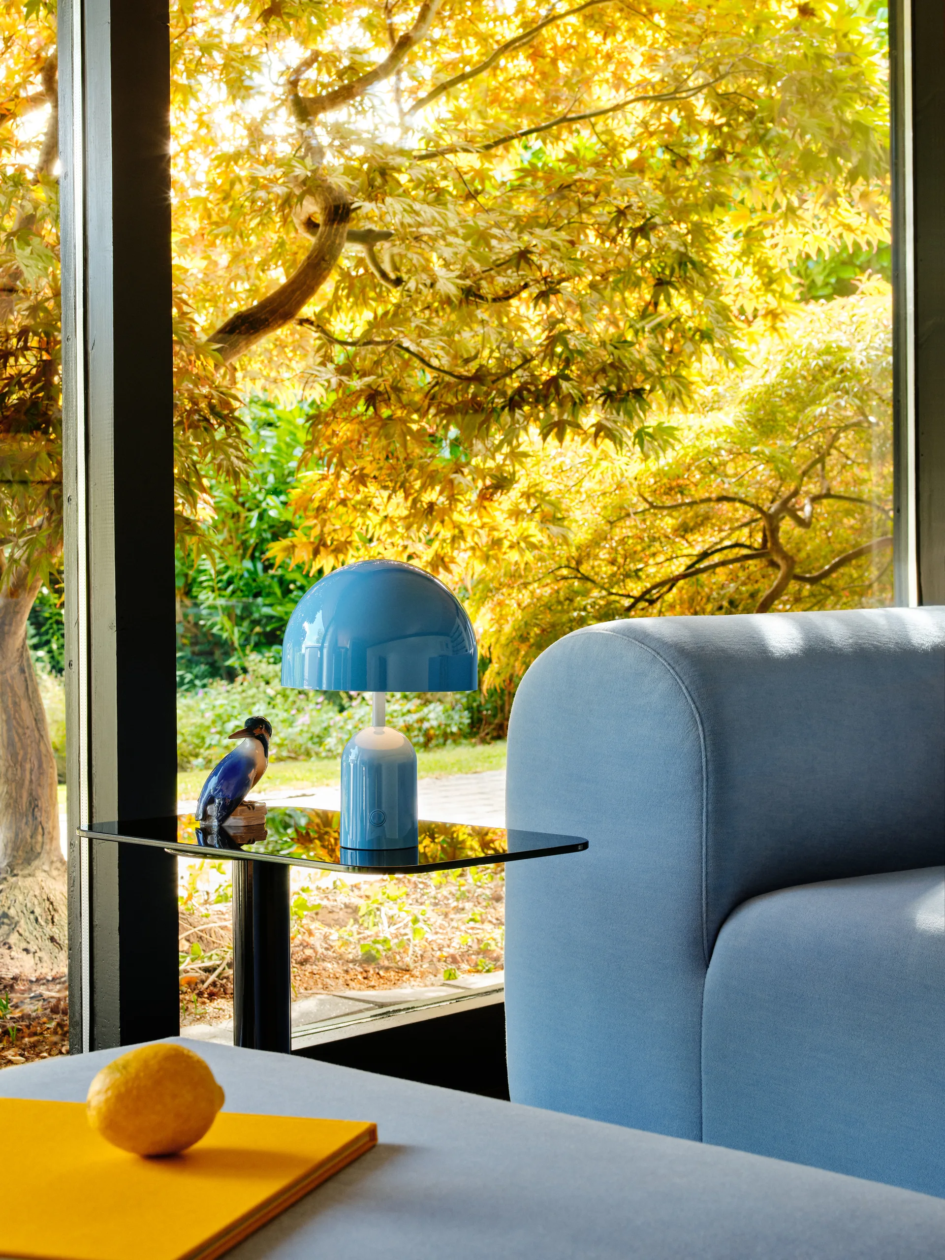 Bell Portable LED -pöytävalaisin 28 cm, Baby Blue Tom Dixon