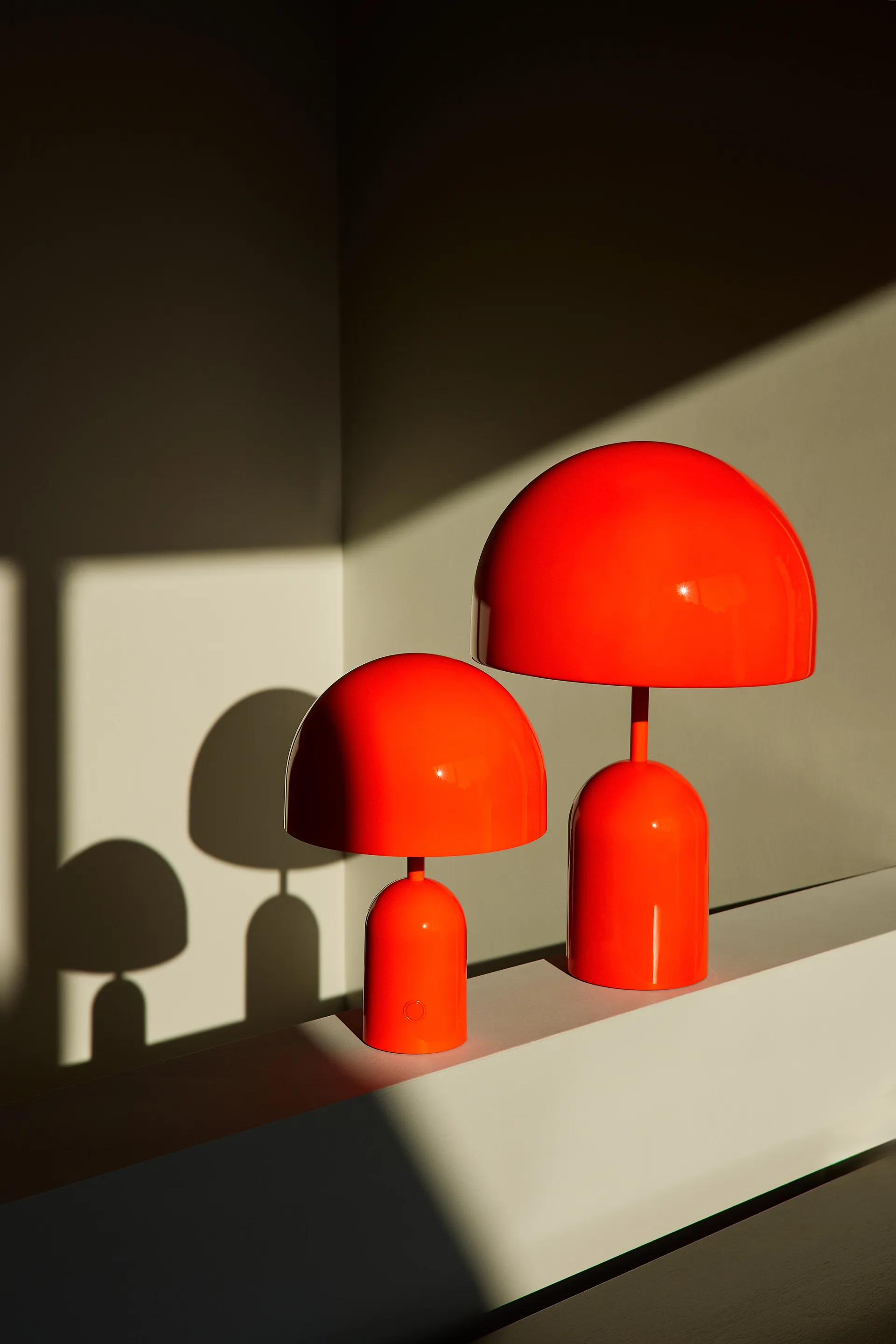 Bell pöytävalaisin, Fluoro Tom Dixon