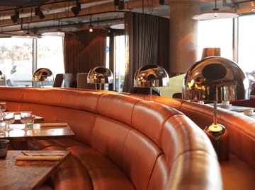 Bell pöytävalaisin - Gold - Tom Dixon