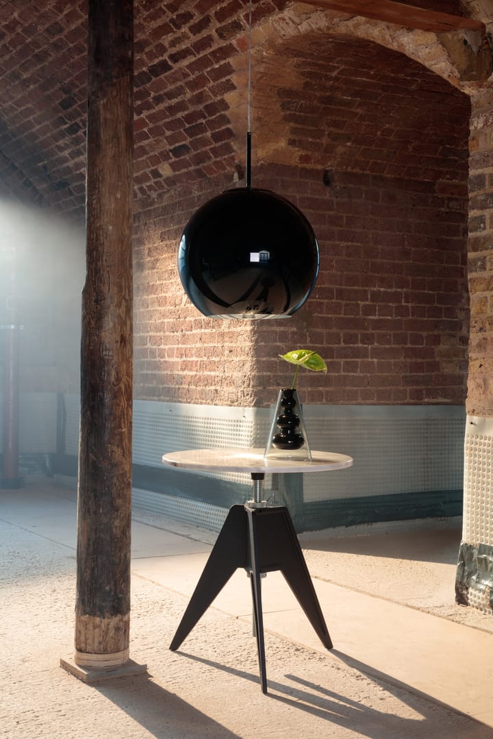 Bump Cone maljakko, Black Tom Dixon