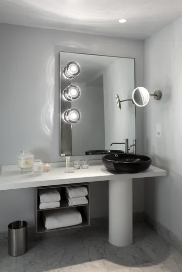 Elements tuoksukynttilä medium - Ilma - Tom Dixon