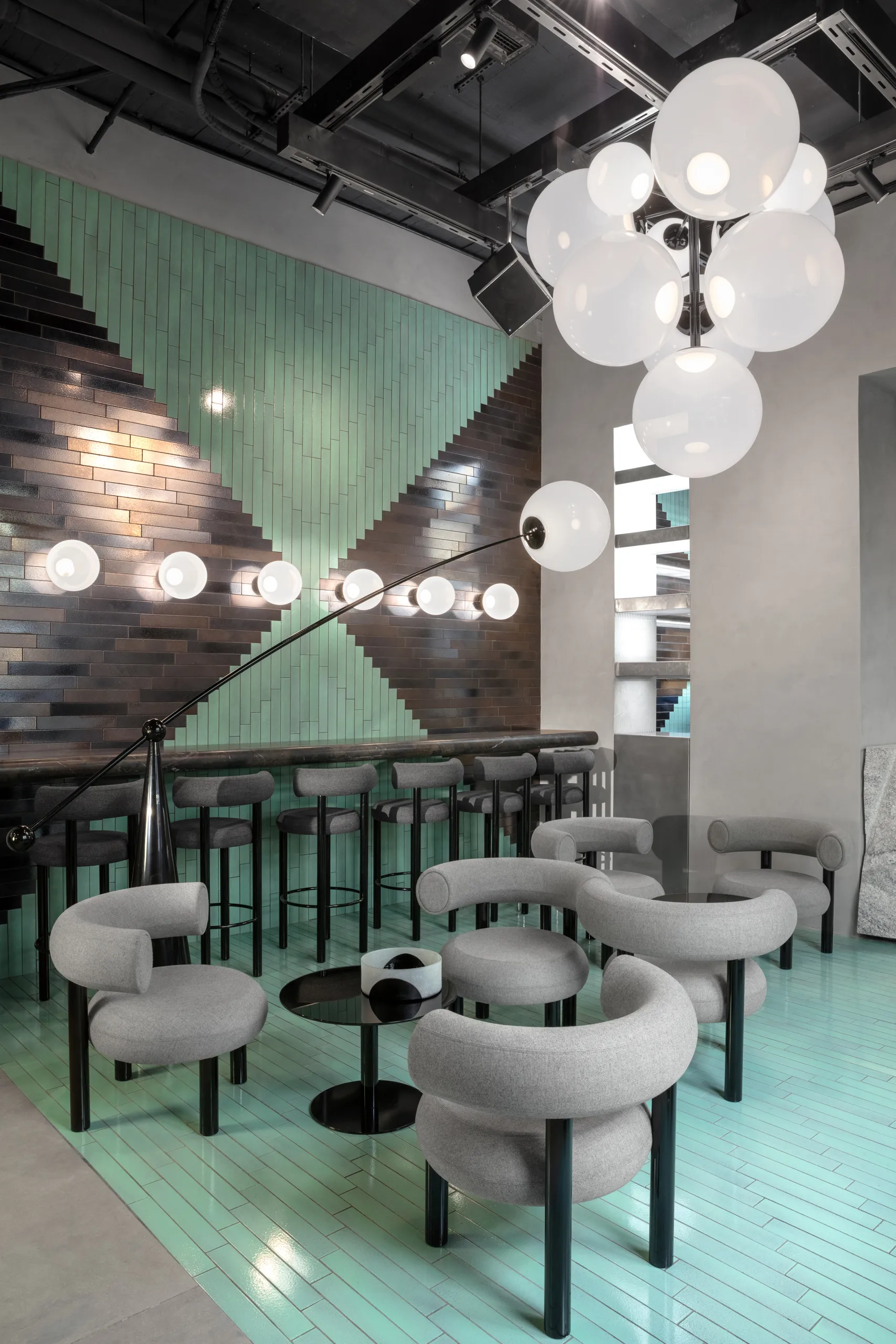 Flash sohvapöytä pyöreä, Musta-musta teline Tom Dixon