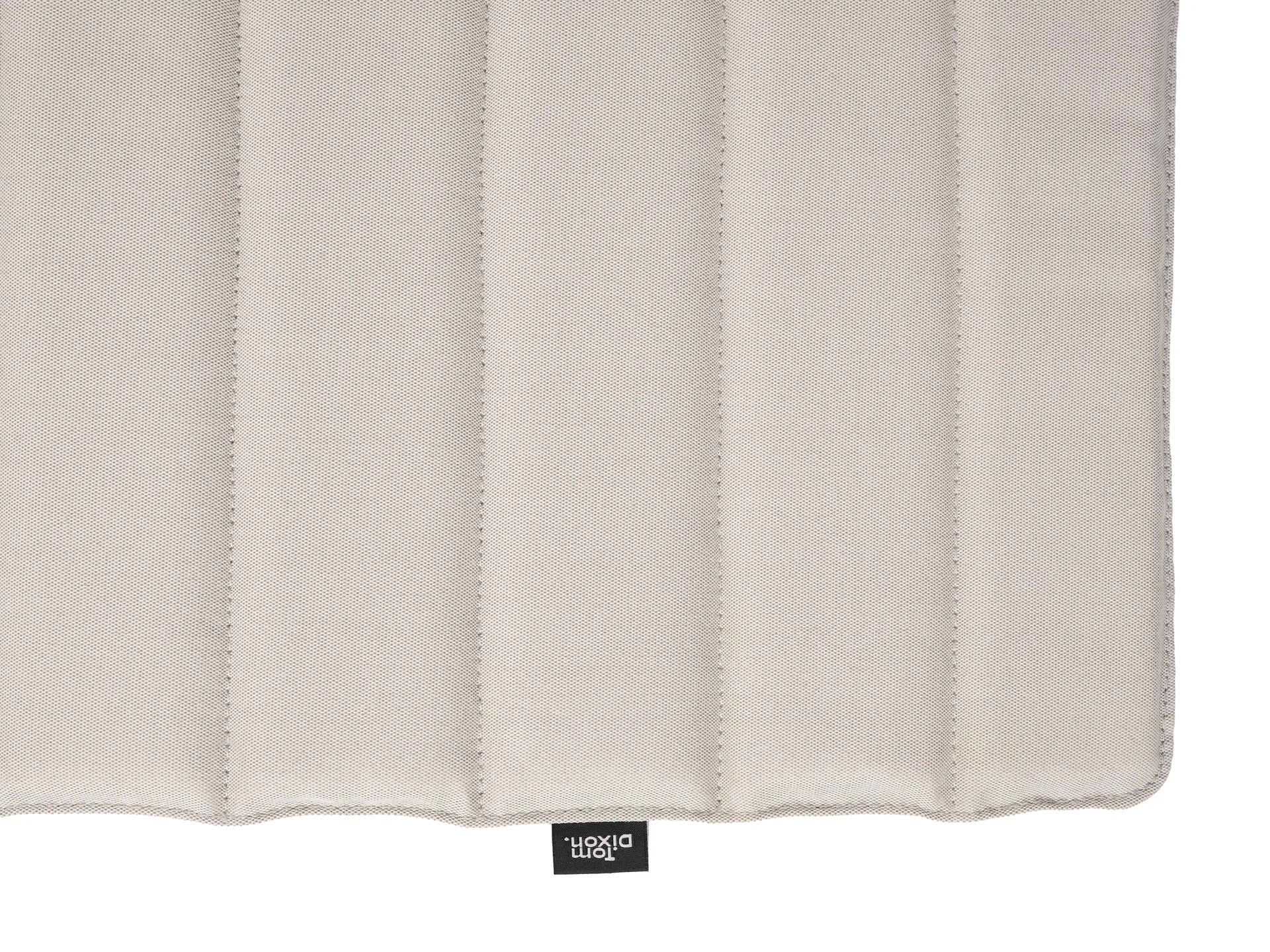 Groove istuintyyny, Pusku Tom Dixon